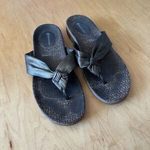 Rockport Women's Black Knotted Thong Sandals